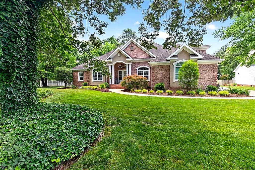 1068 Scenic BLVD, CHESAPEAKE VA 23322 - Main photo