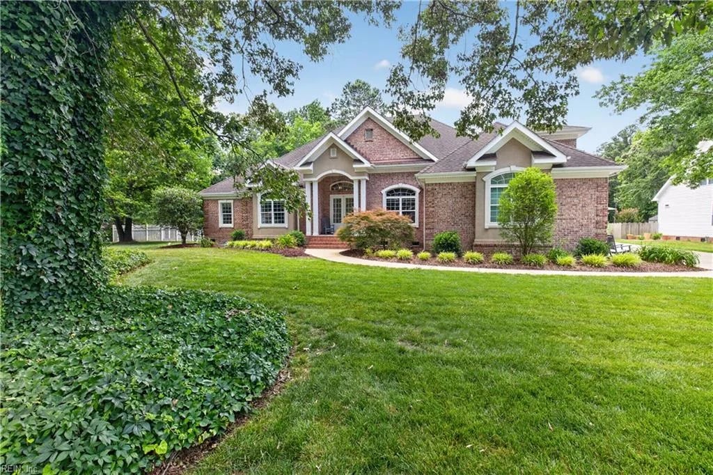 1068 Scenic BLVD, CHESAPEAKE VA 23322