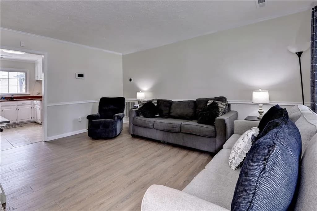 117 Sandy Lake DR, HAMPTON VA 23666 - Photo 5
