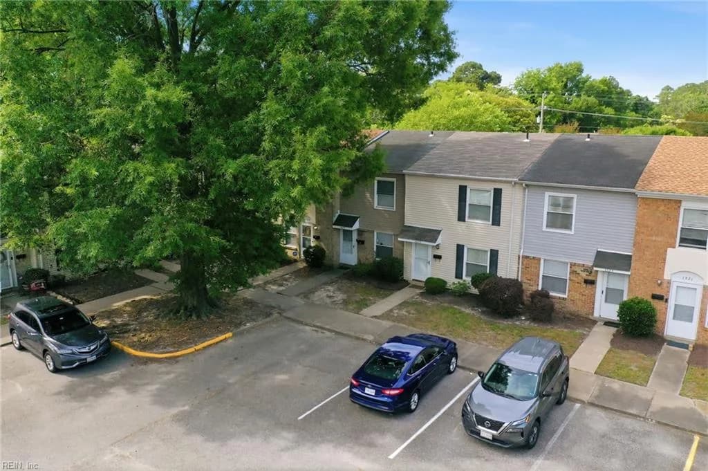 1529 Darren CIR, PORTSMOUTH VA 23701 - Photo 3