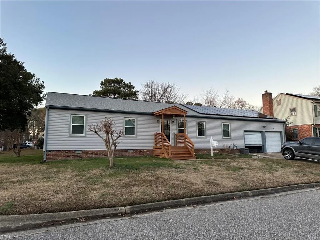 227 Saddler DR, NEWPORTNEWS VA 23608 - Photo 2