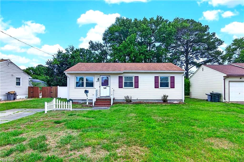 825 Thames DR, Hampton — 3 bed Residential, 1,001 sqft