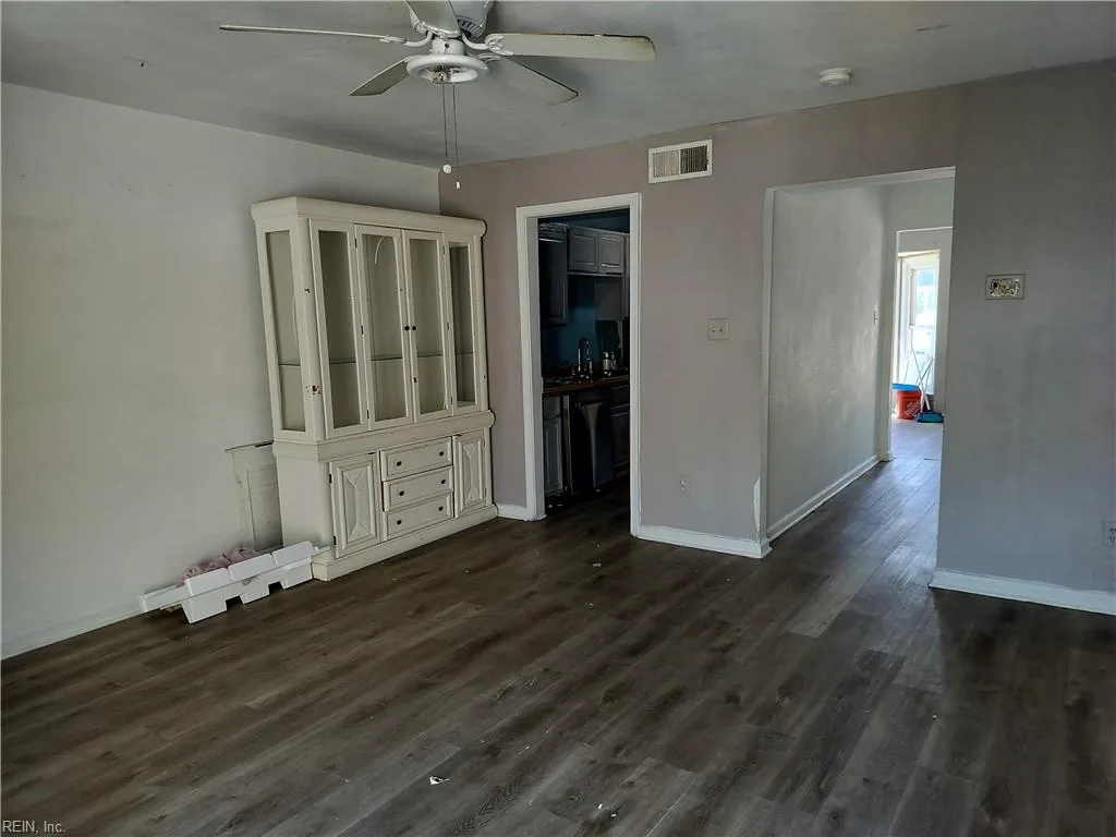 509 Harbour North DR, CHESAPEAKE VA 23320 - Photo 3