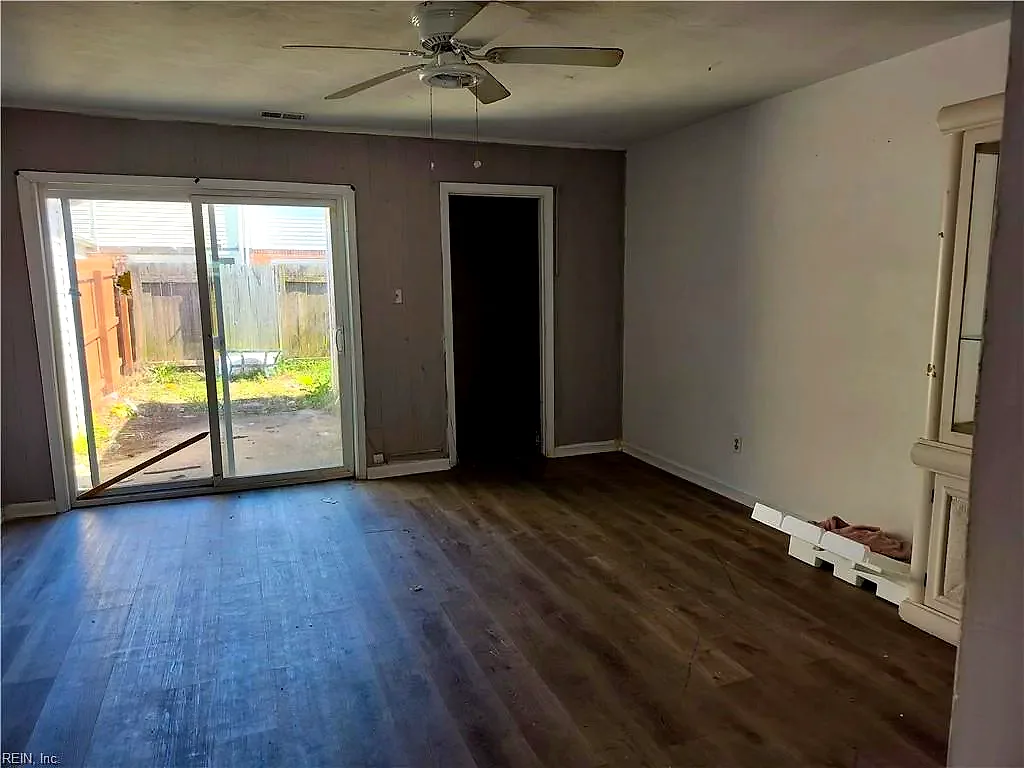 509 Harbour North DR, CHESAPEAKE VA 23320 - Photo 5