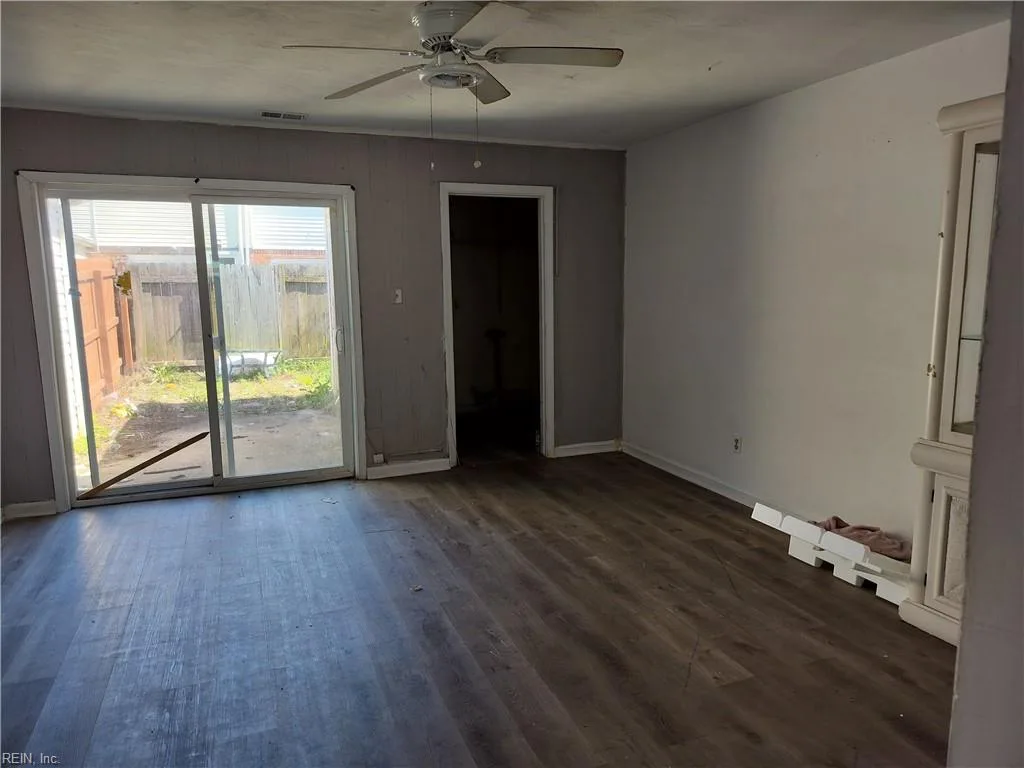 509 Harbour North DR, CHESAPEAKE VA 23320 - Photo 5