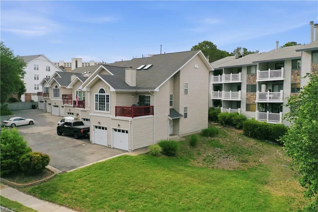 3208 Lynnhaven DR, VIRGINIABEACH VA 23451 - Photo 2