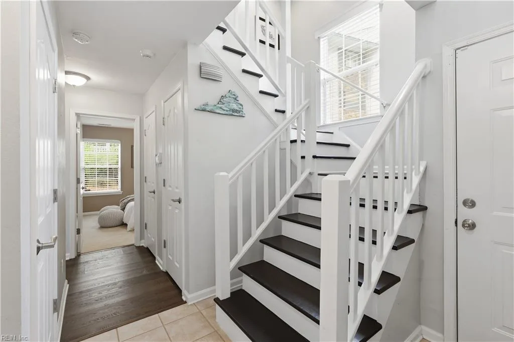 3208 Lynnhaven DR, VIRGINIABEACH VA 23451 - Photo 4