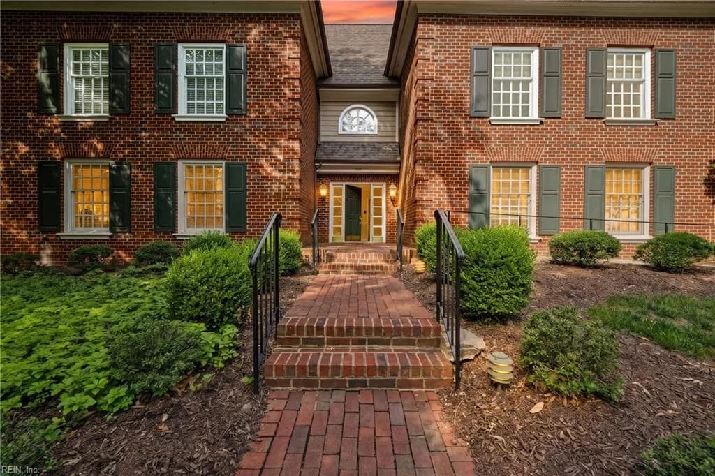 237 Woodmere DR #Unit, WILLIAMSBURG VA 23185 - Photo 2