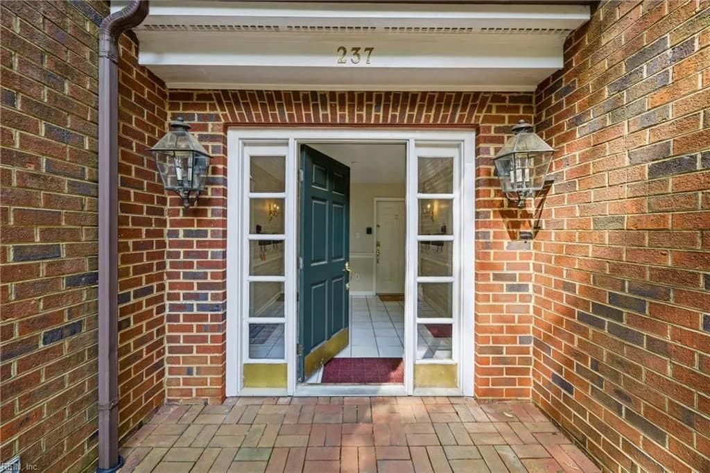 237 Woodmere DR #Unit, WILLIAMSBURG VA 23185 - Photo 3