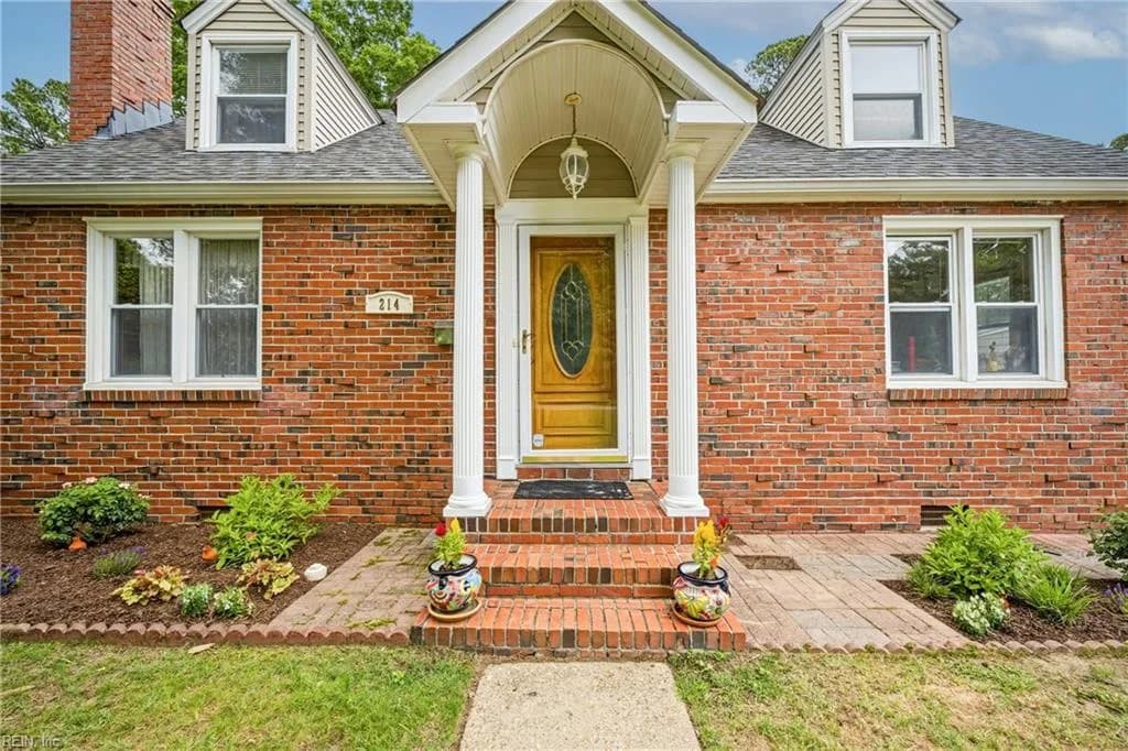 214 Sir Oliver RD, NORFOLK VA 23505 - Photo 5