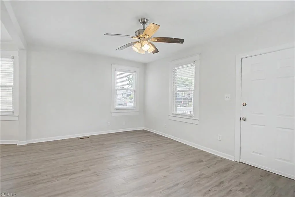 333 Blair AVE, NEWPORTNEWS VA 23607 - Photo 5