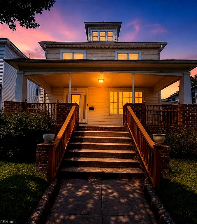 202 Hough AVE, Norfolk — 3 bed Residential, 2,242 sqft