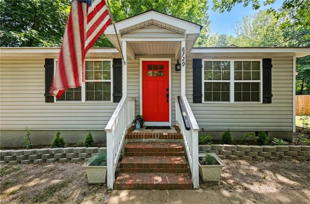 8729 Marlfield RD, GLOUCESTER VA 23061 - Photo 3