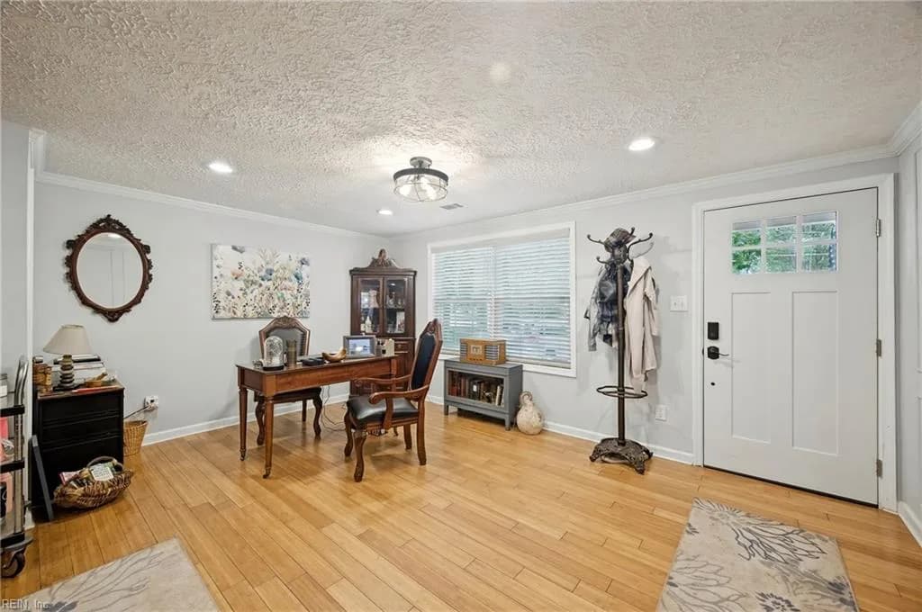 8729 Marlfield RD, GLOUCESTER VA 23061 - Photo 4