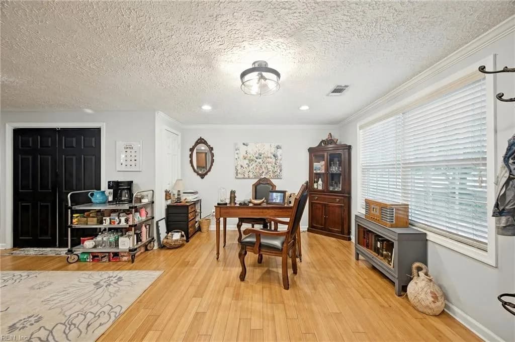 8729 Marlfield RD, GLOUCESTER VA 23061 - Photo 5