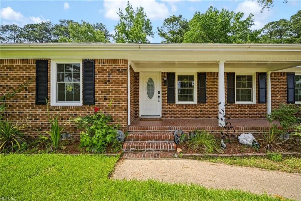 3154 Martin Johnson RD, CHESAPEAKE VA 23323 - Photo 3