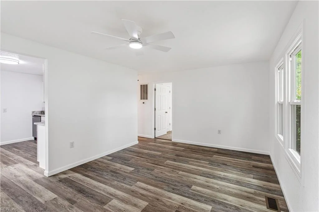 4 May ST, PORTSMOUTH VA 23702 - Photo 5