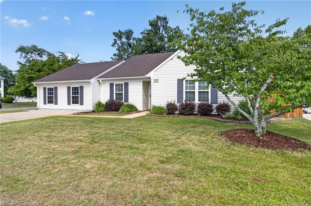 2600 Sunnyfield CT, VIRGINIABEACH VA 23454 - Photo 3