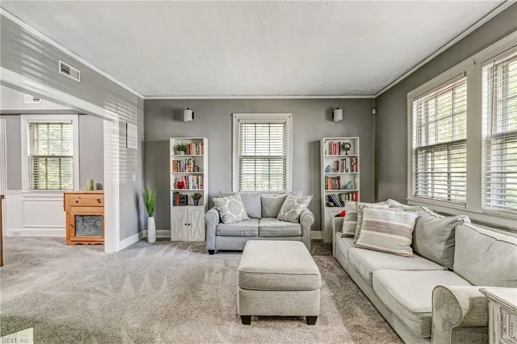 74 Hopkins ST, NEWPORTNEWS VA 23601 - Photo 5