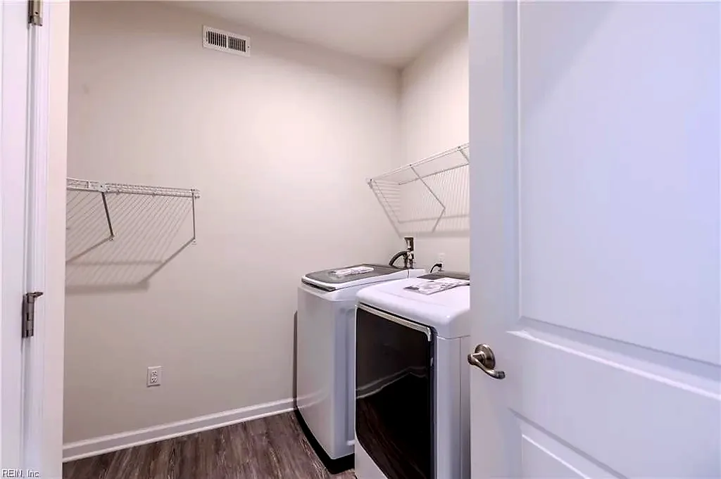 217 Farmington PL, SMITHFIELD VA 23430 - Photo 5