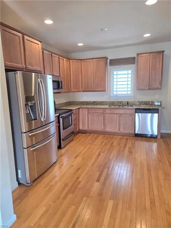304 26 1/2 ST #A, VIRGINIABEACH VA 23451 - Photo 5