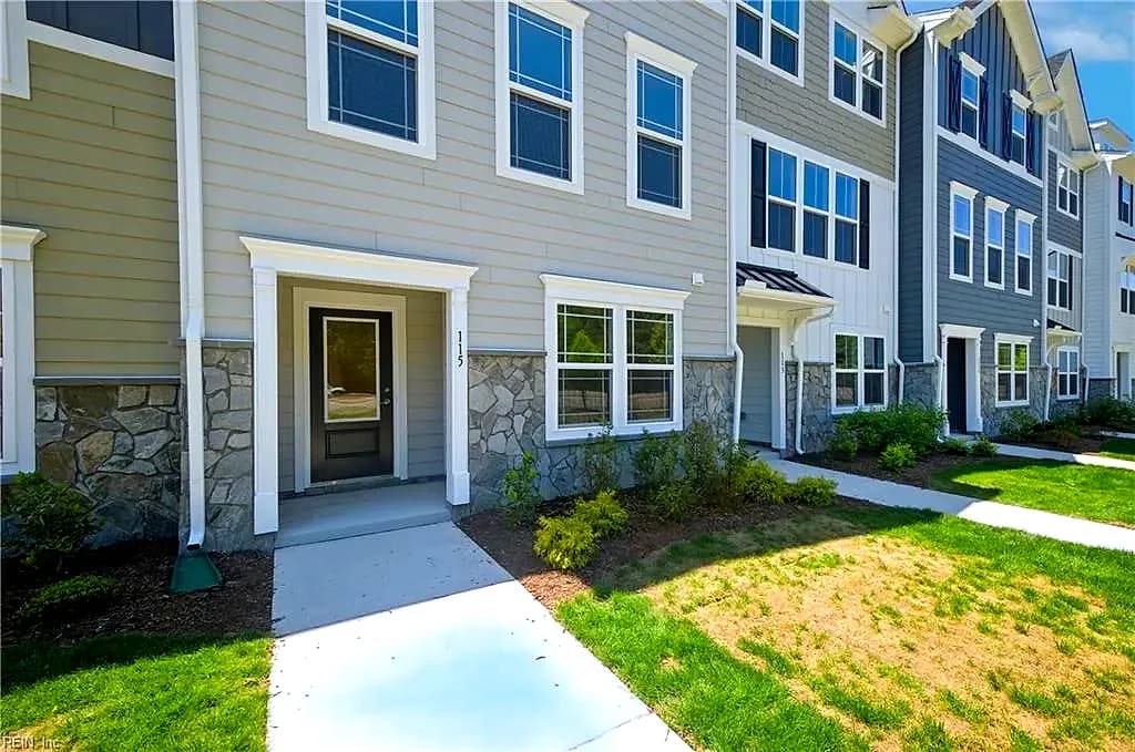 9 Bracewell LN, YORKTOWN VA 23692 - Photo 3