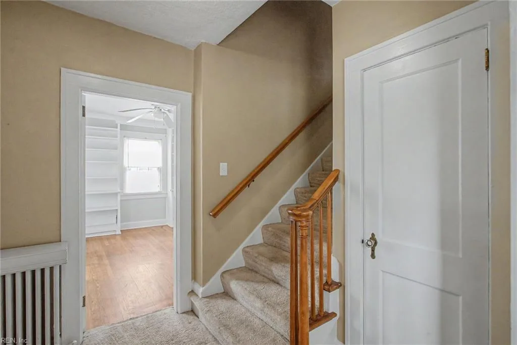 100 Chesterfield RD, HAMPTON VA 23661 - Photo 4