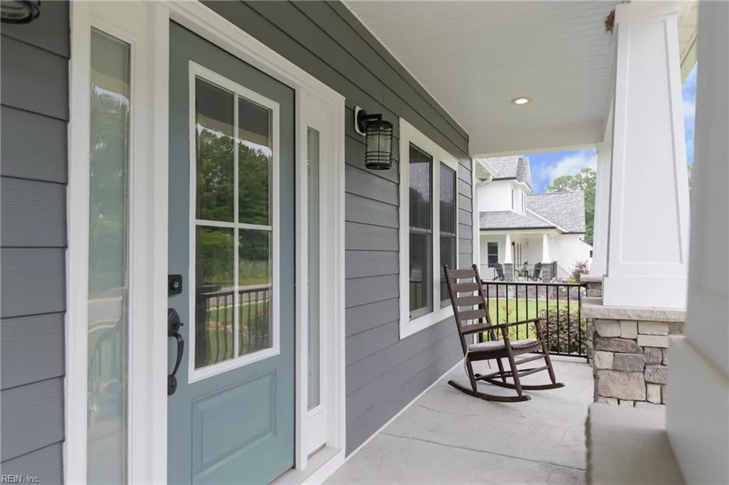 115 Osborn LN, SEAFORD VA 23696 - Photo 5