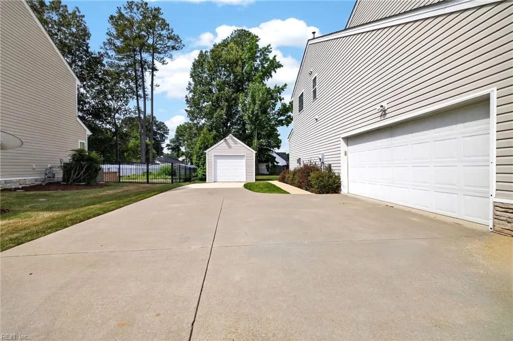 236 Grandville ARCH, SMITHFIELD VA 23430 - Photo 4