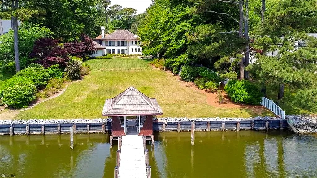 1230 E Bay Shore DR, VIRGINIABEACH VA 23451