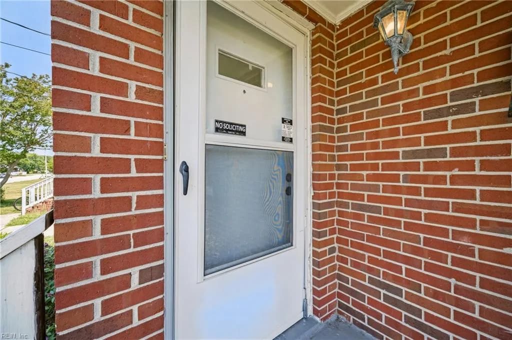 18 Reynolds DR, HAMPTON VA 23664 - Photo 4