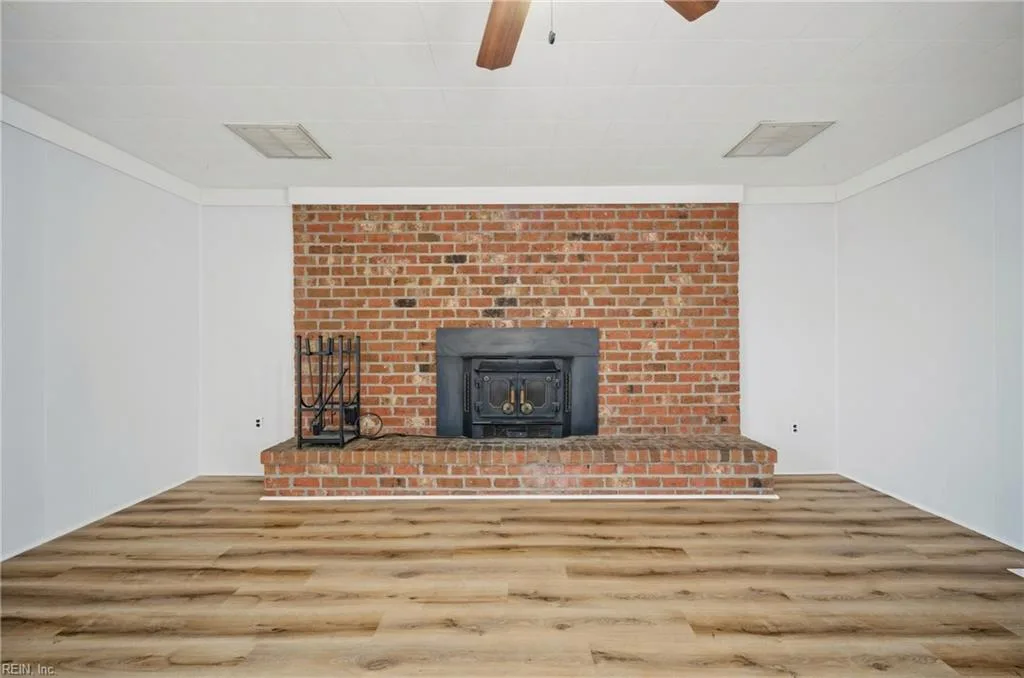 18 Reynolds DR, HAMPTON VA 23664 - Photo 5