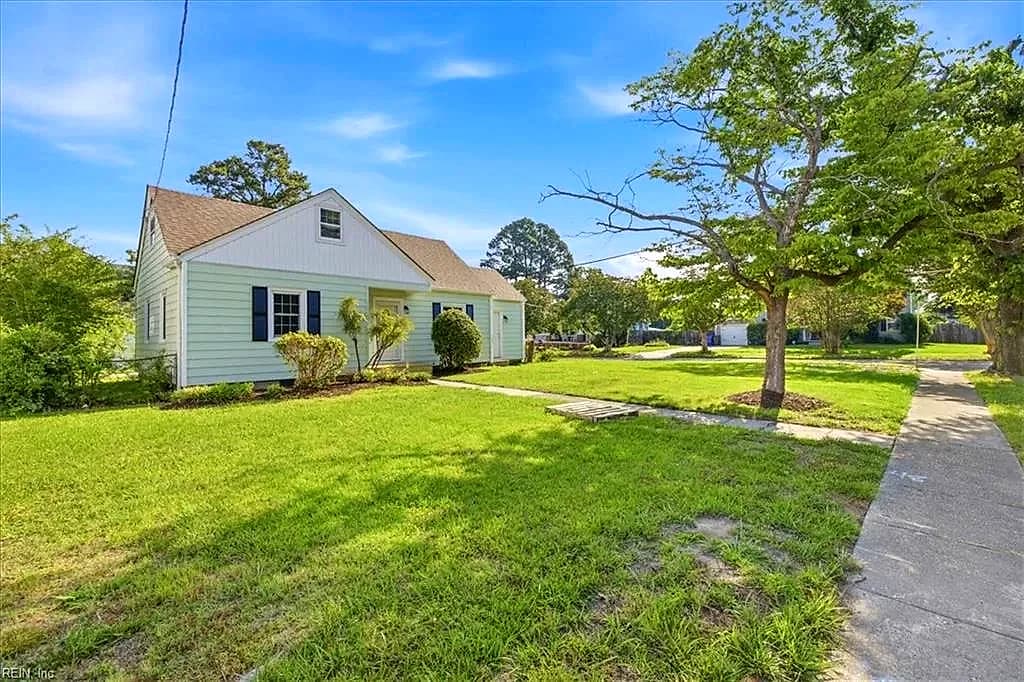 542 Hyde Park RD, NORFOLK VA 23503 - Photo 3