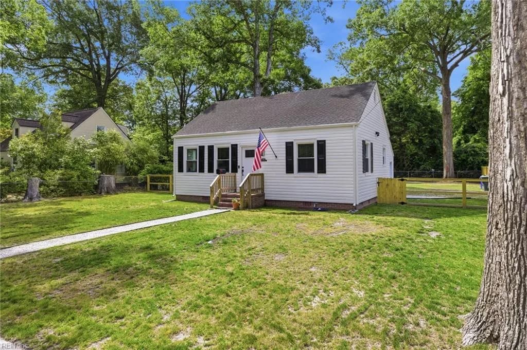 1201 Frank ST, NORFOLK VA 23518 - Photo 2