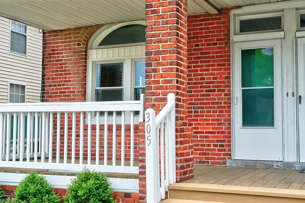 305 W 36th ST, NORFOLK VA 23508 - Photo 5