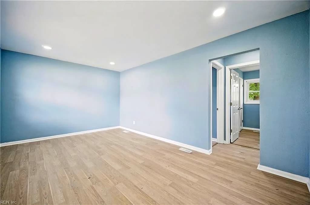 749 Holladay LN, VIRGINIABEACH VA 23455 - Photo 5