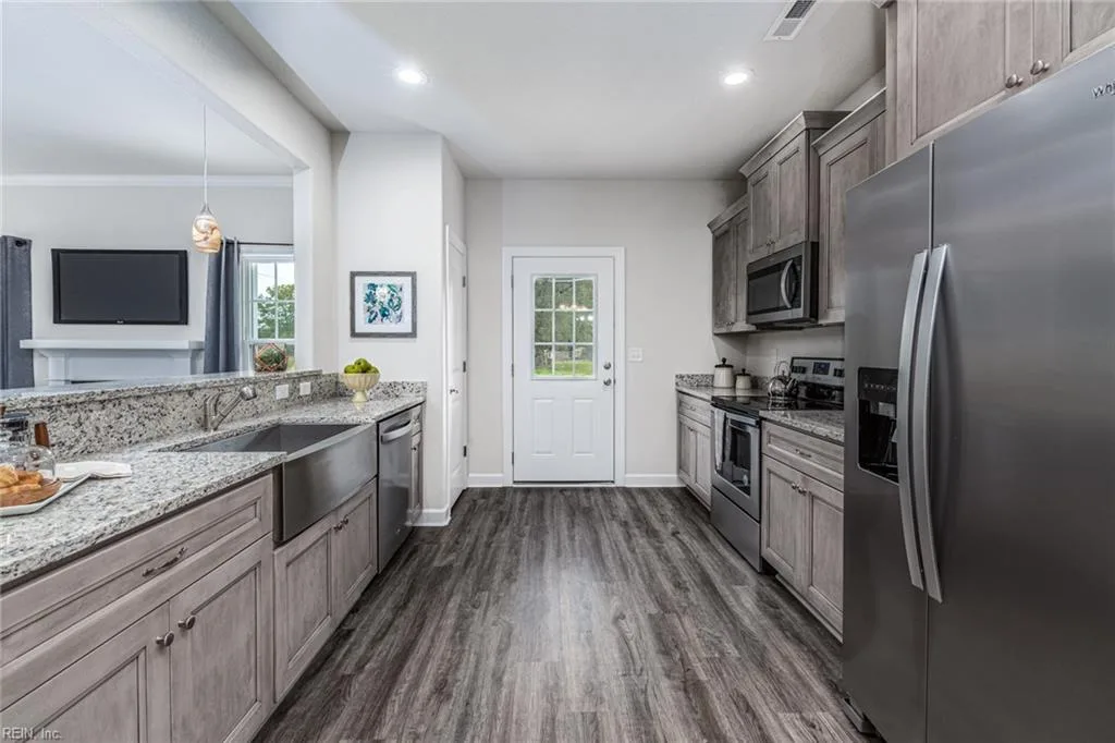 645 Turnpike RD, BELVIDERE NC 27919 - Photo 4