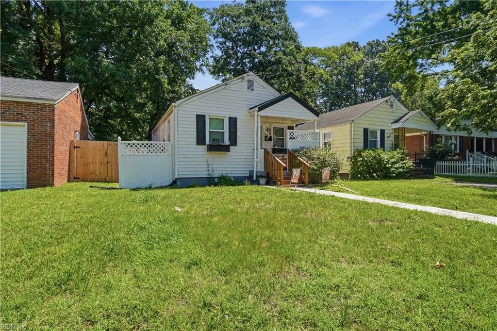 802 Teach ST, HAMPTON VA 23661 - Photo 3