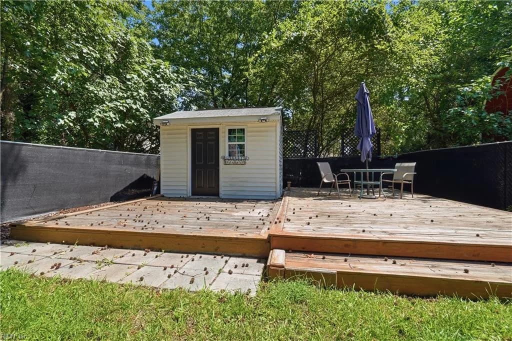 802 Teach ST, HAMPTON VA 23661 - Photo 5