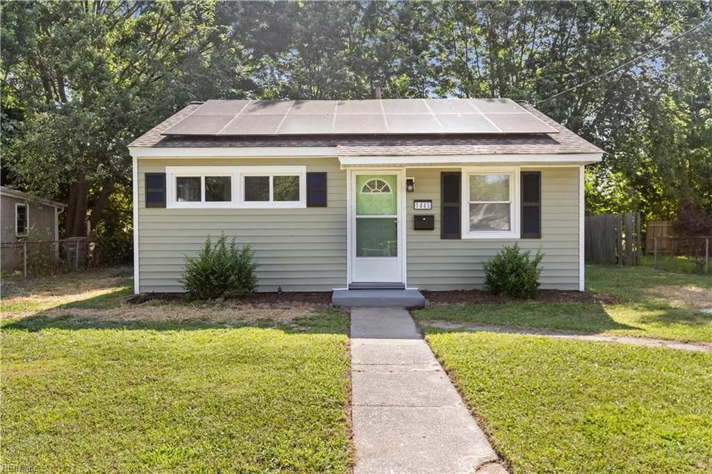 1445 Oakcrest DR, HAMPTON VA 23663 - Photo 2