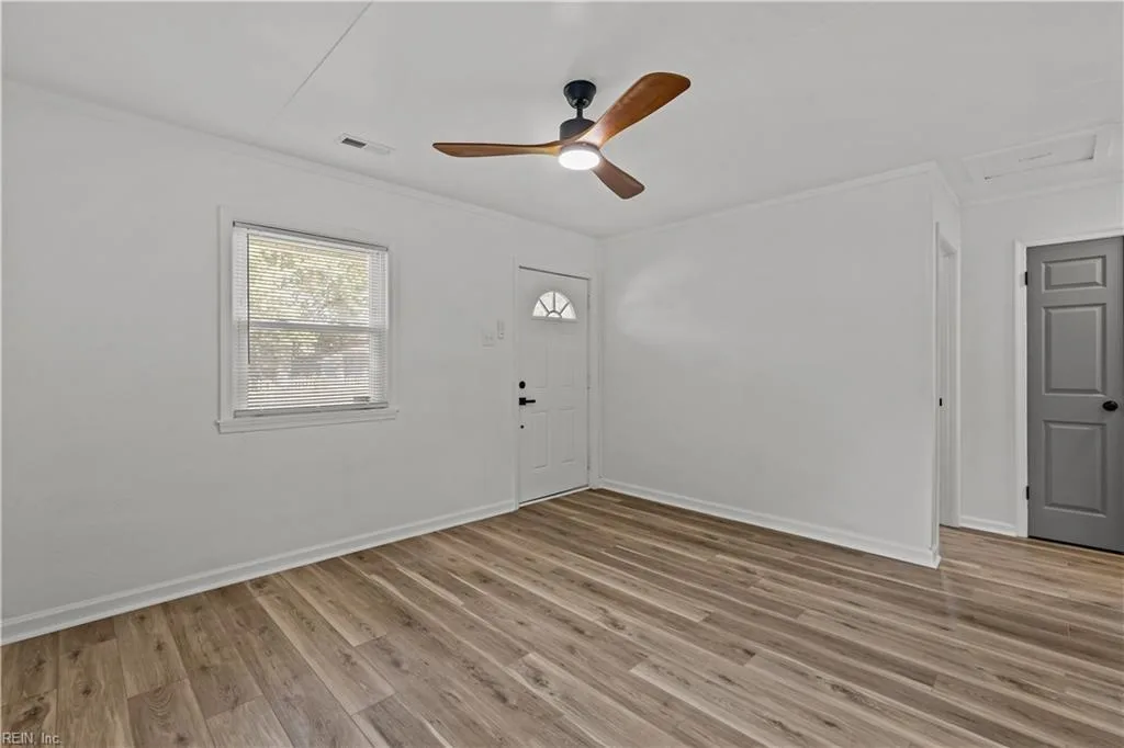 1445 Oakcrest DR, HAMPTON VA 23663 - Photo 3