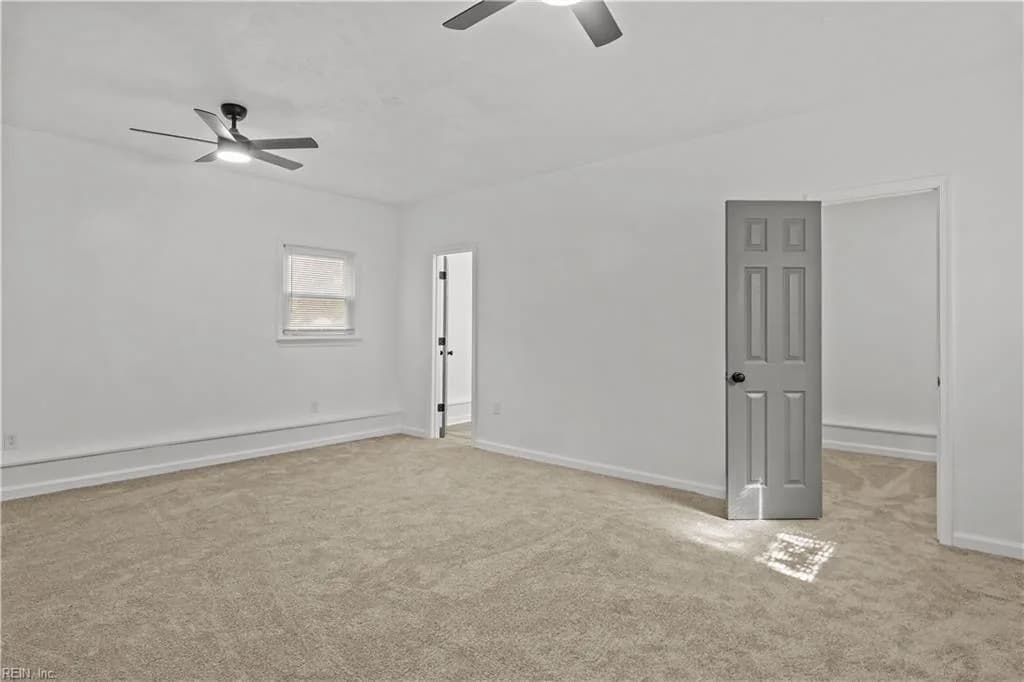 1445 Oakcrest DR, HAMPTON VA 23663 - Photo 5