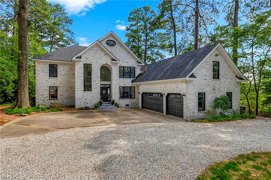 1706 S Woodside LN, VIRGINIA BEACH VA 23454