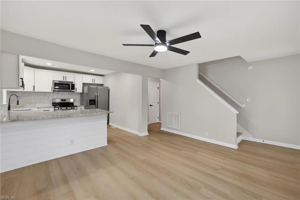 6525 Pugh ST, NORFOLK VA 23513 - Photo 5