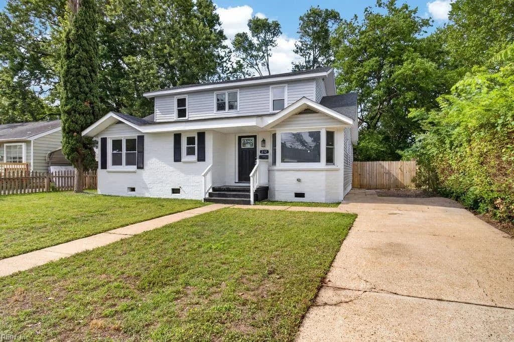 212 Boswell DR, HAMPTON VA 23669 - Main photo