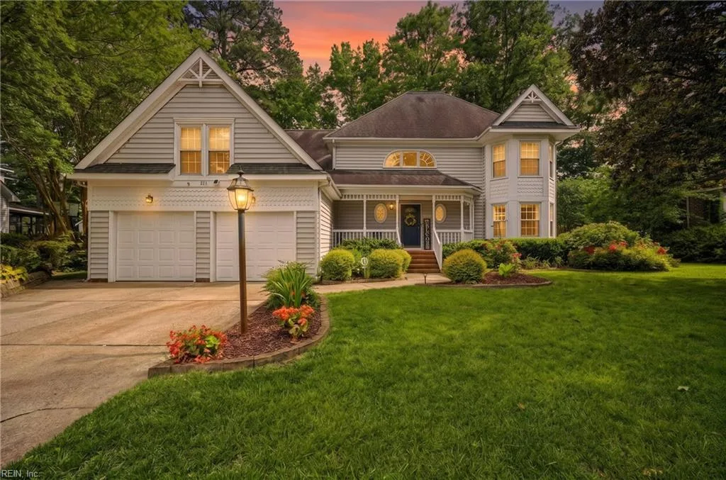 813 Loch Island DR, CHESAPEAKE VA 23320