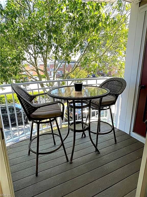 512 24th ST #203, Virginia Beach — 2 bed Residential, 1,107 sqft