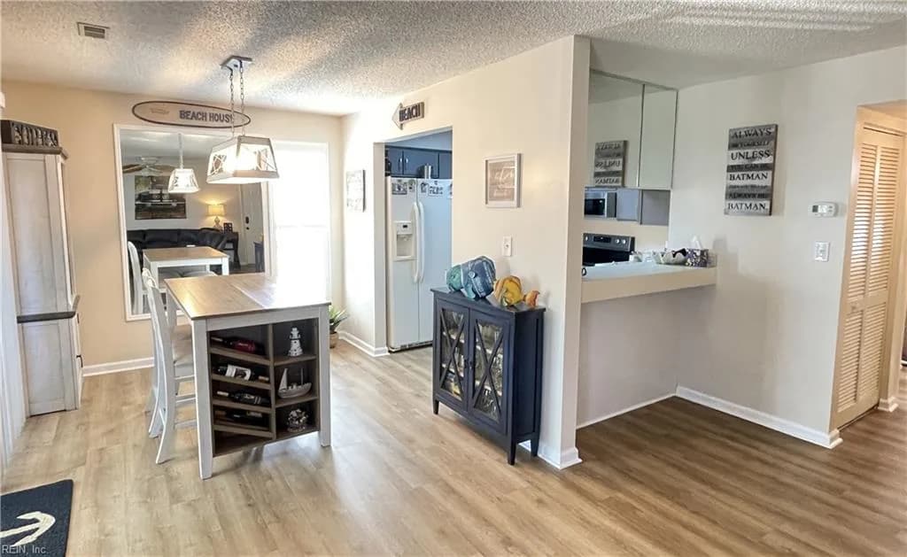 512 24th ST #203, VIRGINIABEACH VA 23451 - Photo 4