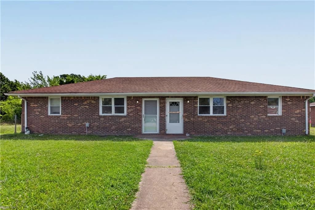 2000 Plow LN, CHESAPEAKE VA 23324 - Main photo