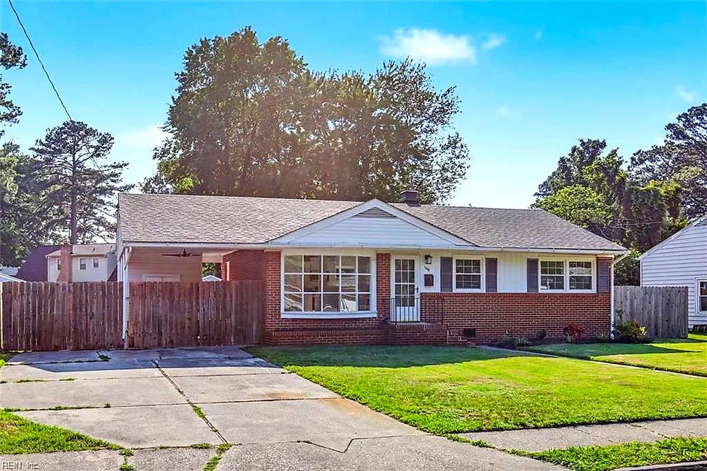129 Lynnhaven DR, Hampton — 3 bed Residential, 1,182 sqft